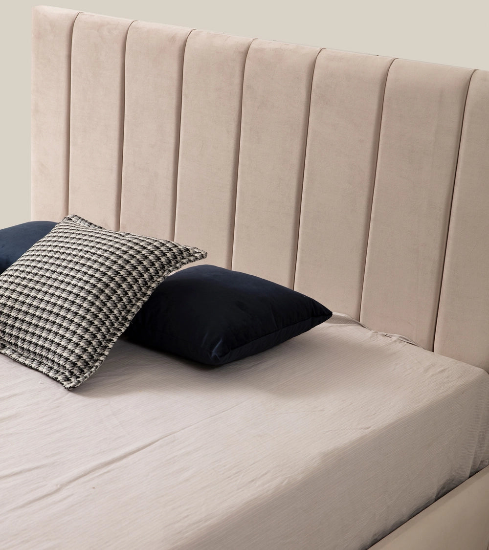 CADRE DE LIT POLO BEIGE : CONFORT LUXUEUX ET DESIGN